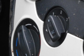 Interrupteur de leve vitre avant droit FORD KA 2
