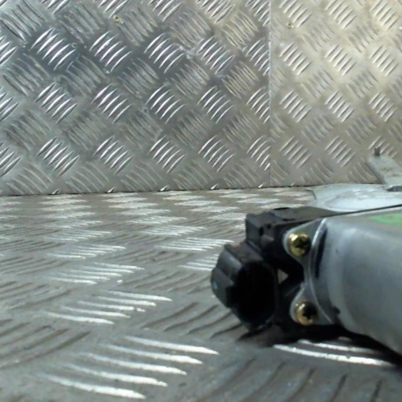 Leve vitre electrique avant gauche DAEWOO KALOS Photo n°2