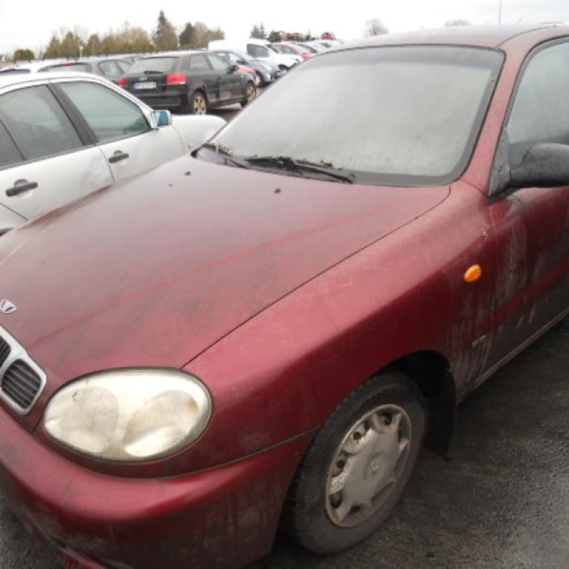 Pare choc avant DAEWOO LANOS Photo n°6