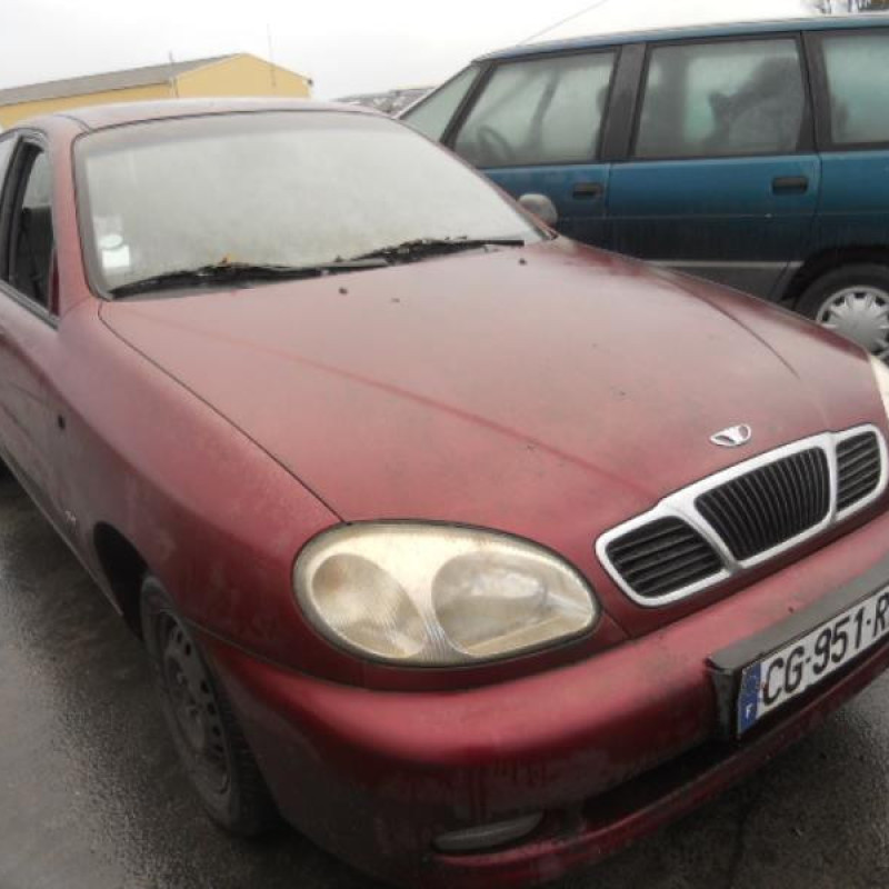 Pare choc avant DAEWOO LANOS Photo n°7