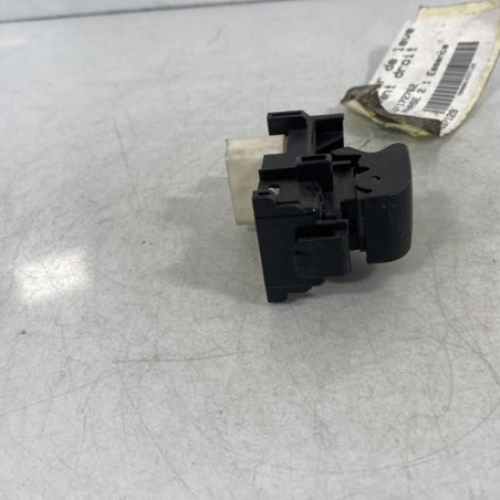 Interrupteur de leve vitre avant droit TOYOTA YARIS 2