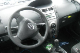 Interrupteur de leve vitre avant droit TOYOTA YARIS 2