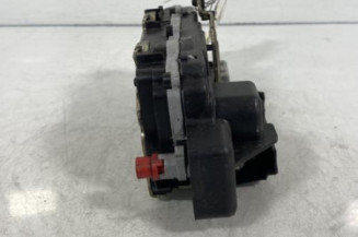 Serrure arriere droit PEUGEOT 406