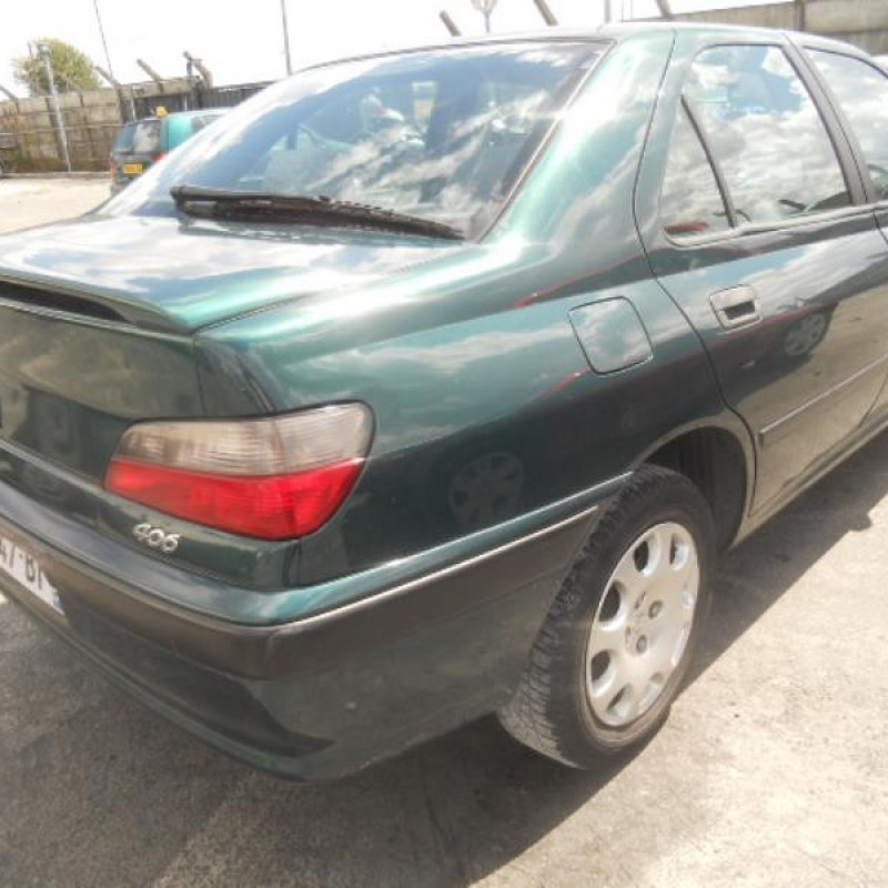 Serrure arriere droit PEUGEOT 406 Photo n°6