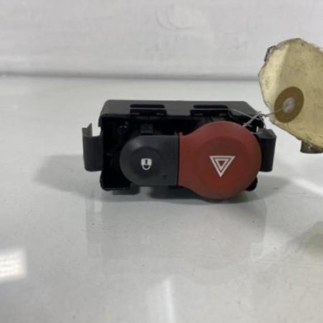 Bouton de warning RENAULT MODUS Photo n°1