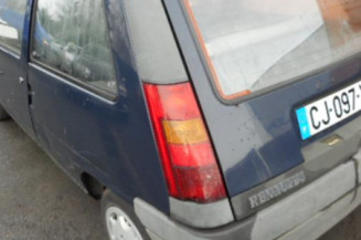Poignee porte avant droit RENAULT SUPER 5