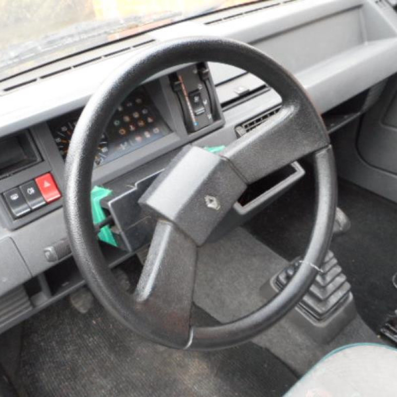 Poignee porte avant droit RENAULT SUPER 5 Photo n°8