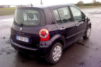 Renfort pare choc arriere (traverse) RENAULT MODUS