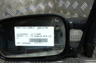 Retroviseur gauche VOLKSWAGEN PASSAT 3 Photo n°1