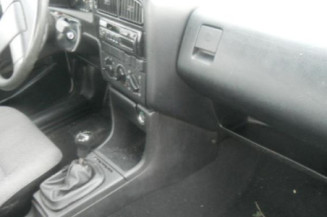 Pompe lave glace avant VOLKSWAGEN PASSAT 3