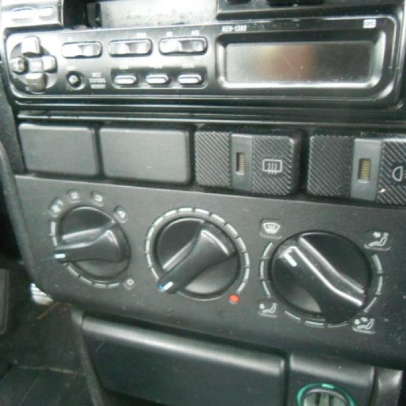 Pompe lave glace avant VOLKSWAGEN PASSAT 3 Photo n°9