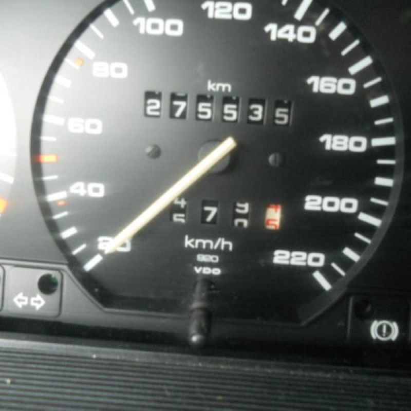Pompe lave glace avant VOLKSWAGEN PASSAT 3 Photo n°10
