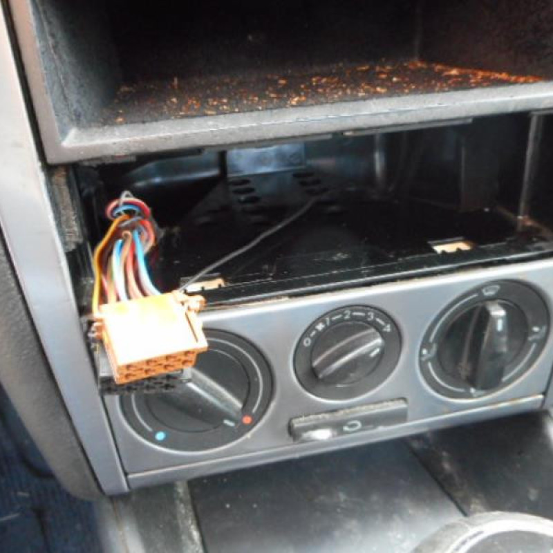 Avertisseur/Klaxon VOLKSWAGEN GOLF 4 Photo n°9