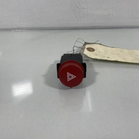 Bouton de warning HYUNDAI GETZ Photo n°1