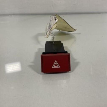 Bouton de warning HYUNDAI GETZ Photo n°1