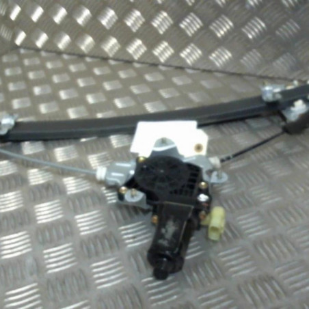 Leve vitre electrique avant gauche HYUNDAI GETZ Photo n°1