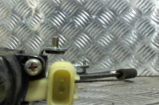 Leve vitre electrique avant droit HYUNDAI GETZ Photo n°1