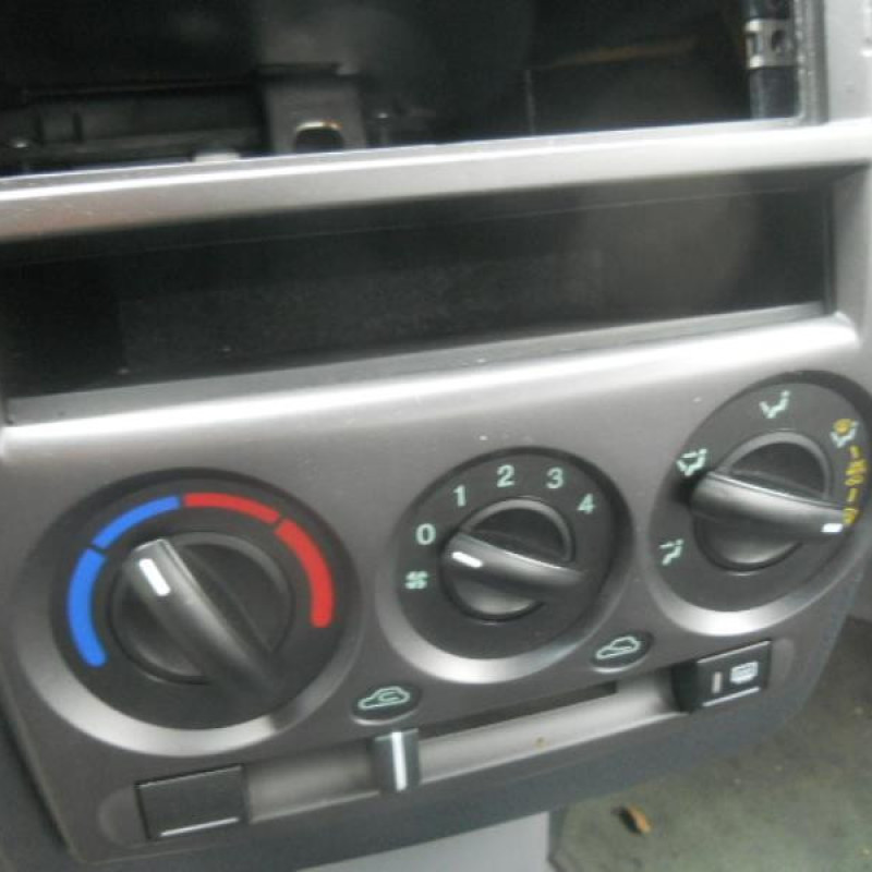 Boite a gants HYUNDAI GETZ Photo n°8
