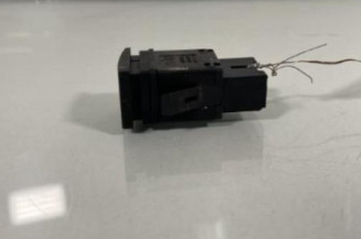 Bouton de warning VOLKSWAGEN POLO 4