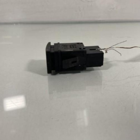 Bouton de warning VOLKSWAGEN POLO 4