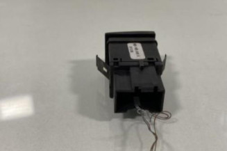 Bouton de warning VOLKSWAGEN POLO 4