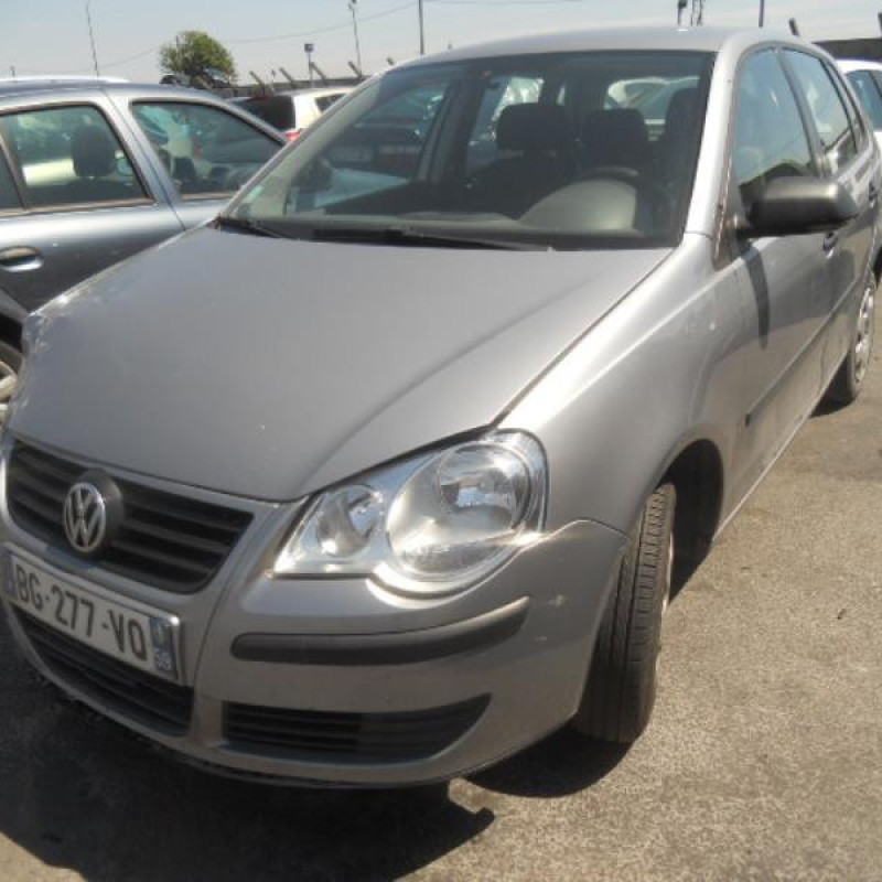 Bouton de warning VOLKSWAGEN POLO 4 Photo n°4