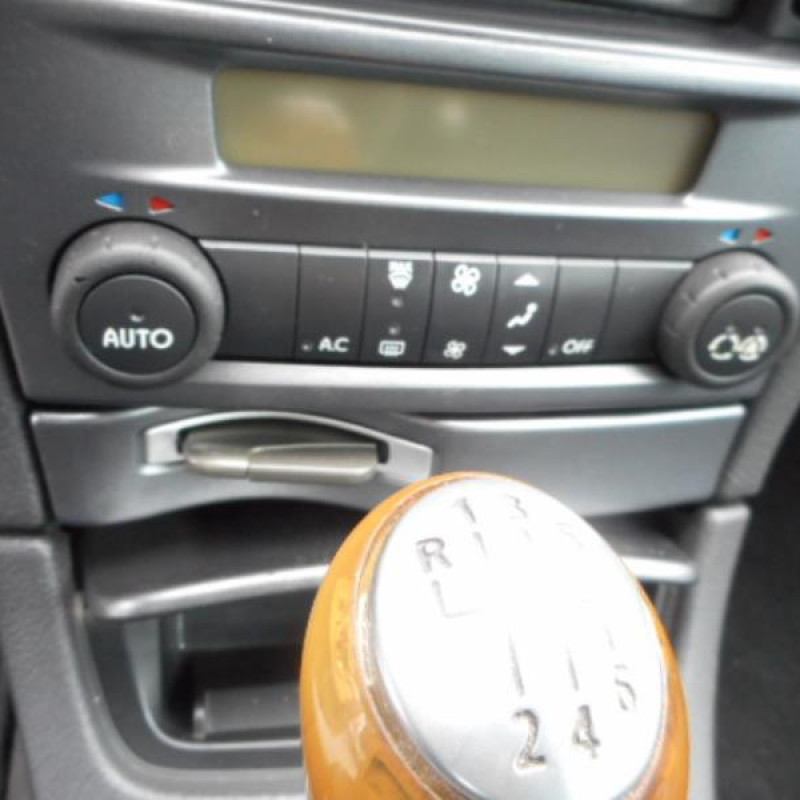 Traverse superieure RENAULT LAGUNA 2 Photo n°7