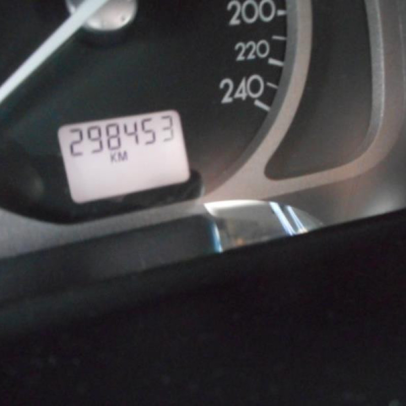 Traverse superieure RENAULT LAGUNA 2 Photo n°9