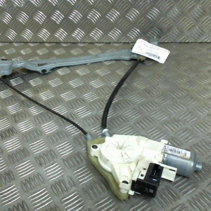 Leve vitre electrique arriere gauche RENAULT LAGUNA 3 Photo n°1