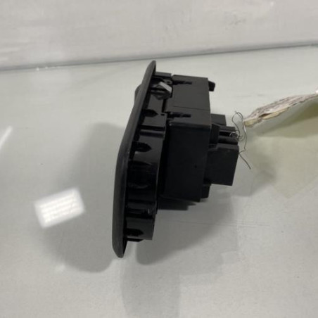 Interrupteur de leve vitre avant gauche FORD FIESTA 6
