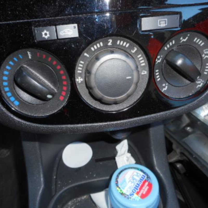 Interrupteur de leve vitre avant gauche OPEL CORSA D Photo n°10