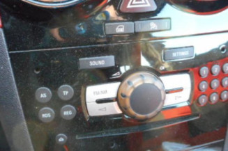 Interrupteur de leve vitre avant gauche OPEL CORSA D