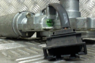 Moteur essuie glace arriere VOLKSWAGEN GOLF 3