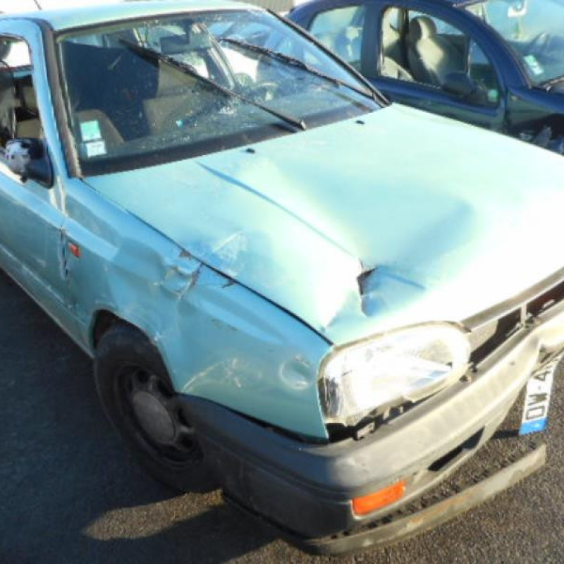 Moteur essuie glace arriere VOLKSWAGEN GOLF 3 Photo n°4