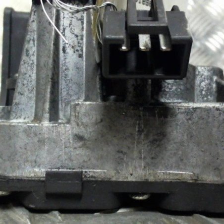 Moteur essuie glace arriere OPEL ASTRA J Photo n°1