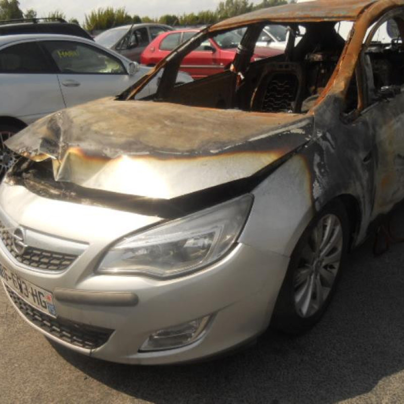 Moteur essuie glace arriere OPEL ASTRA J Photo n°3