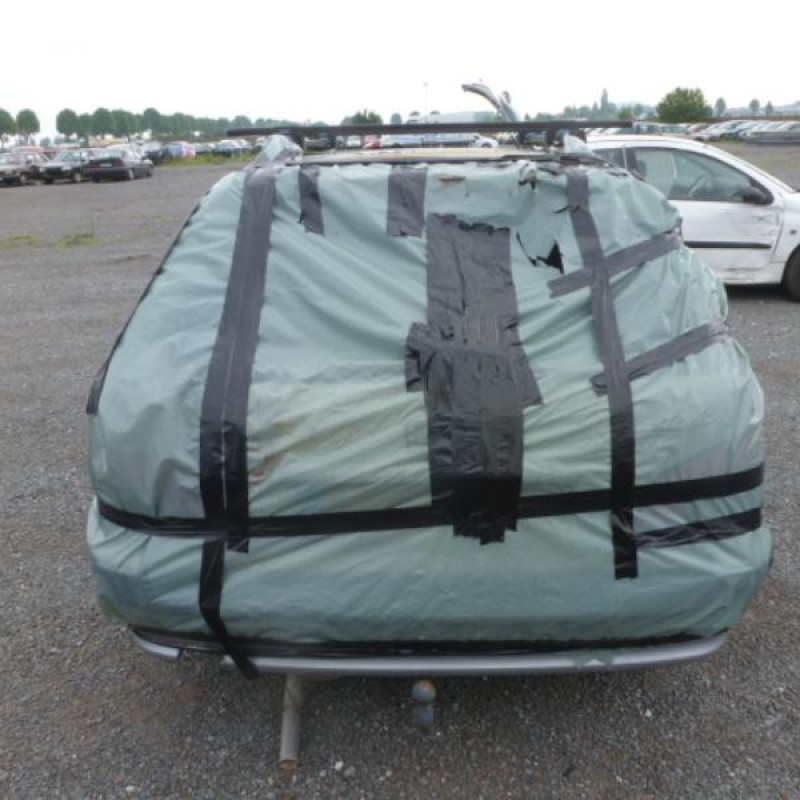 Traverse superieure PEUGEOT 406 Photo n°4