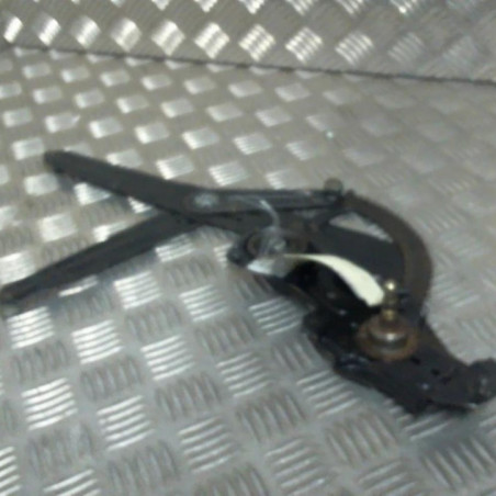 Leve vitre mecanique avant droit PEUGEOT 205 Photo n°1