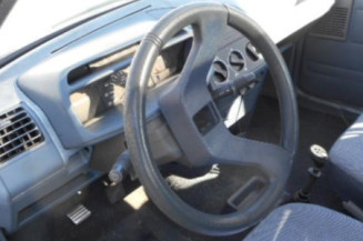 Traverse superieure PEUGEOT 205