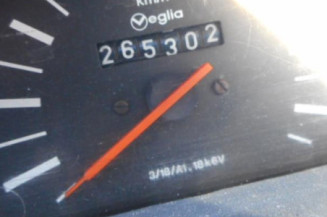 Traverse superieure PEUGEOT 205