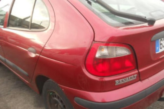 Traverse superieure RENAULT MEGANE 1