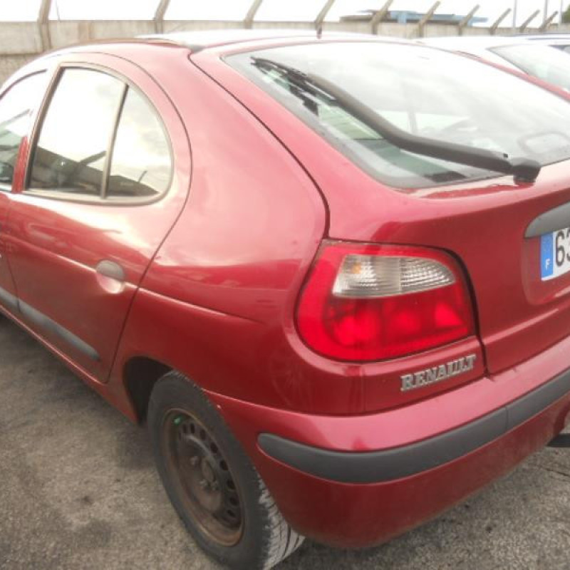 Traverse superieure RENAULT MEGANE 1 Photo n°5