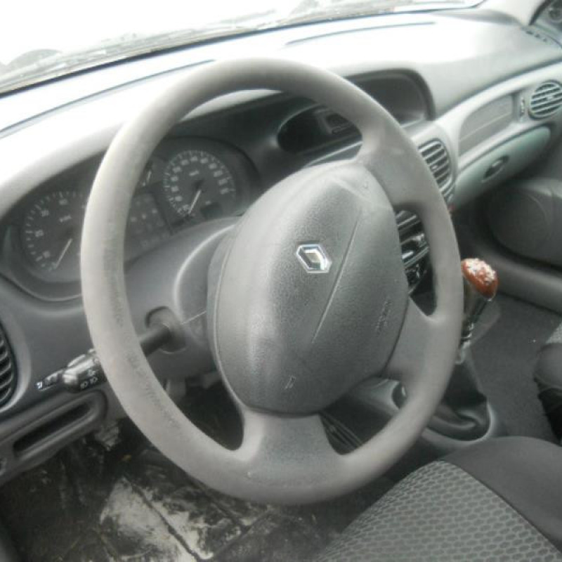 Traverse superieure RENAULT MEGANE 1 Photo n°6