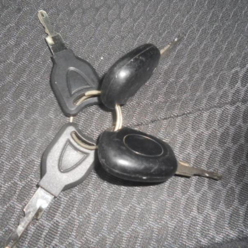 Traverse superieure RENAULT MEGANE 1 Photo n°8