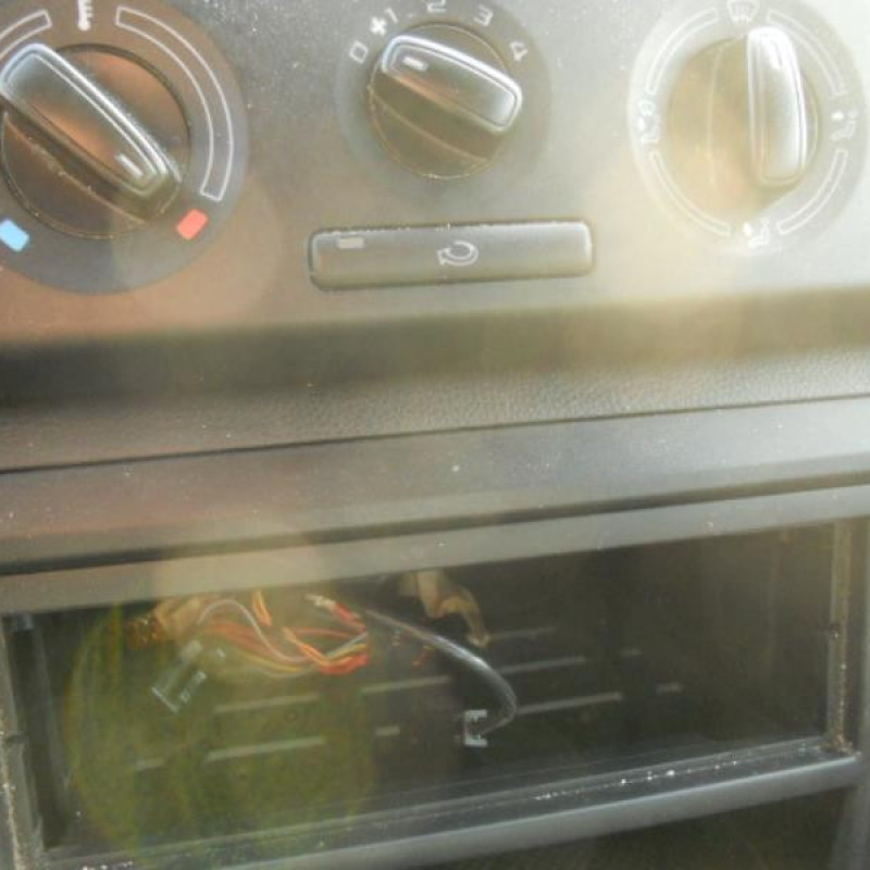 Bouton de warning SKODA FABIA 2 Photo n°9
