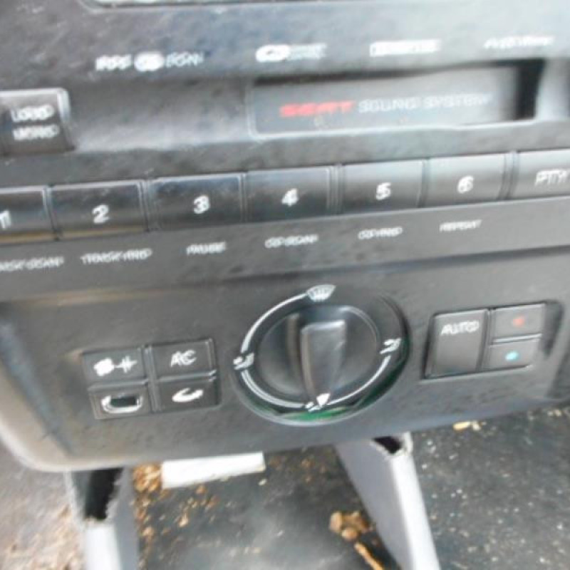 Malle/Hayon arriere SEAT CORDOBA 1 Photo n°8