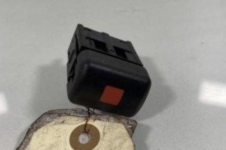 Bouton de warning OPEL ZAFIRA A Photo n°1
