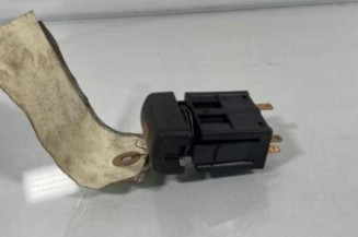Bouton de warning OPEL ZAFIRA A