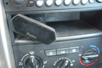 Bras essuie glace arriere PEUGEOT 207