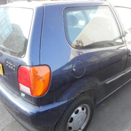 Bras essuie glace avant droit VOLKSWAGEN POLO 3